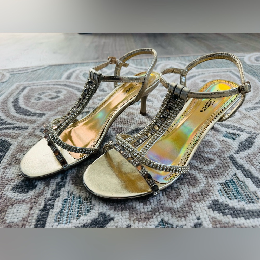Sophisticated Gold and Silver Embellished Sparkly Strappy Heels Size 7.5